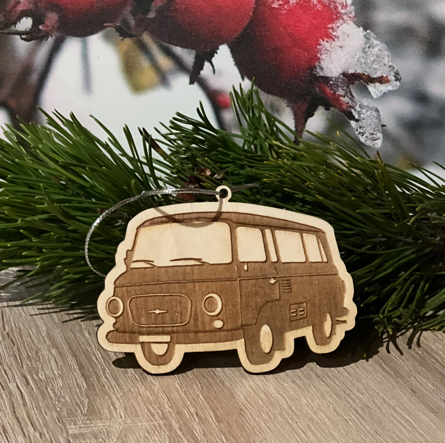 Deko Holz-Anhänger IFA Barkas Bus DDR